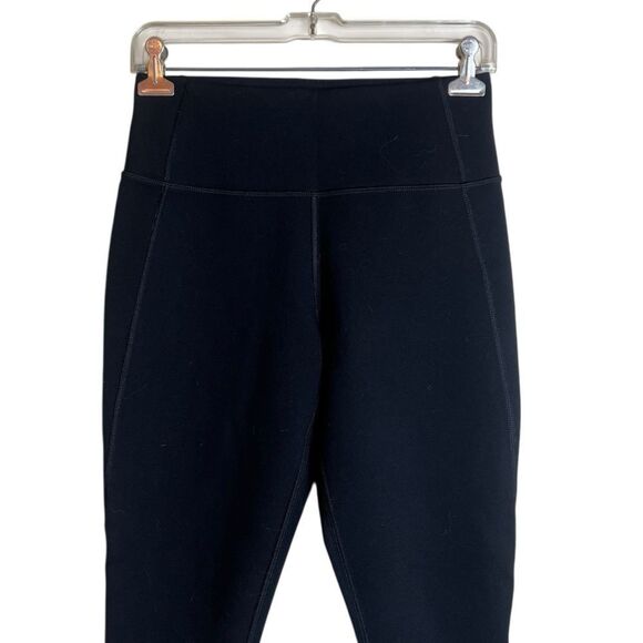 Gap‎ black sculpt ponte leggings. Size xs - Picture 2 of 7